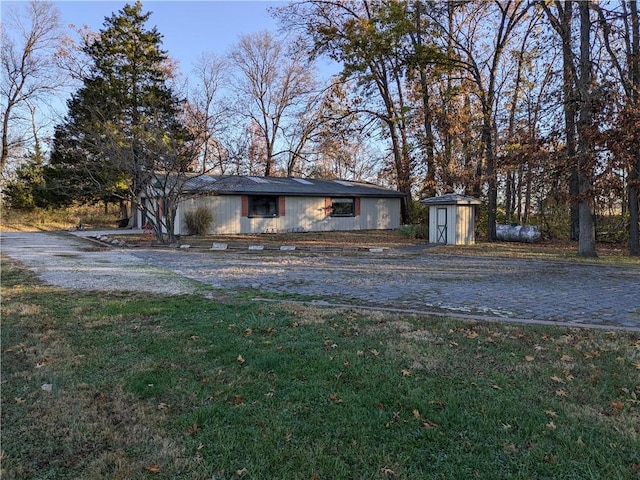 21491 N 1150th St, Marshall, IL 62441 - view of front of home