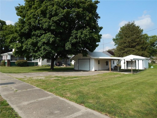 view of yard with a garage