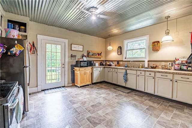 319 N Church St, Bethany, IL 61914 - photo 10