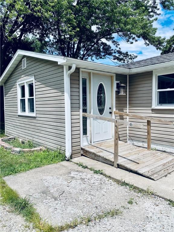 2735 E Washington Rd, Casey, IL 62420 - photo 9