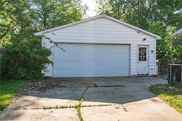 view of detached garage