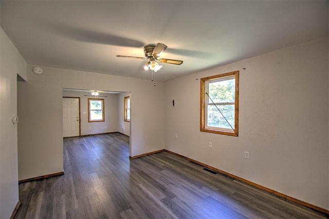 6145 Sangamon Rd, Decatur, IL 62521 - unfurnished room featuring wood finished floors, a ceiling fan, and a smoke detector