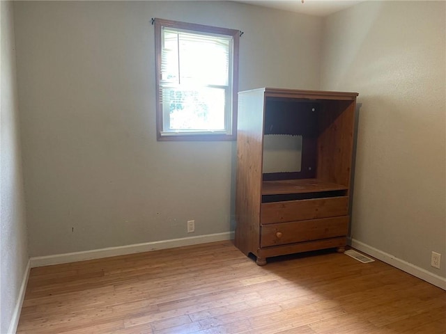 916 N Maple St, Saint Elmo, IL 62458 - photo 5