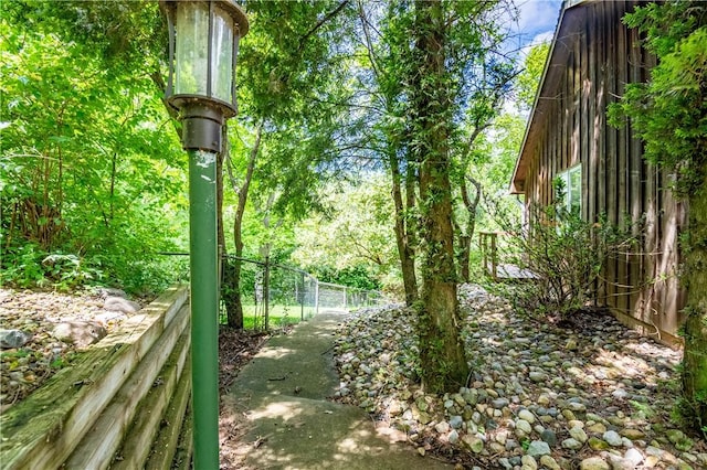5353 E Reas Bridge Rd, Decatur, IL 62521 - view of yard featuring fence