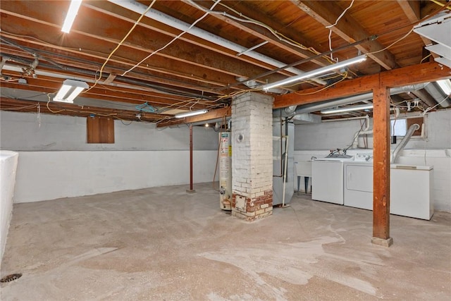 510 N Merchant St, Effingham, IL 62401 - unfinished below grade area featuring washing machine and dryer and gas water heater