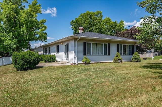1059 Columbia Dr, Decatur, IL 62522 - ranch-style house featuring a chimney