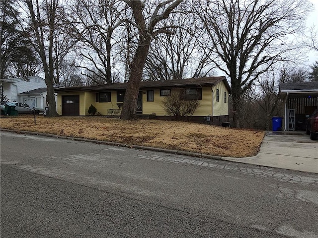 view of front of house with an attached garage