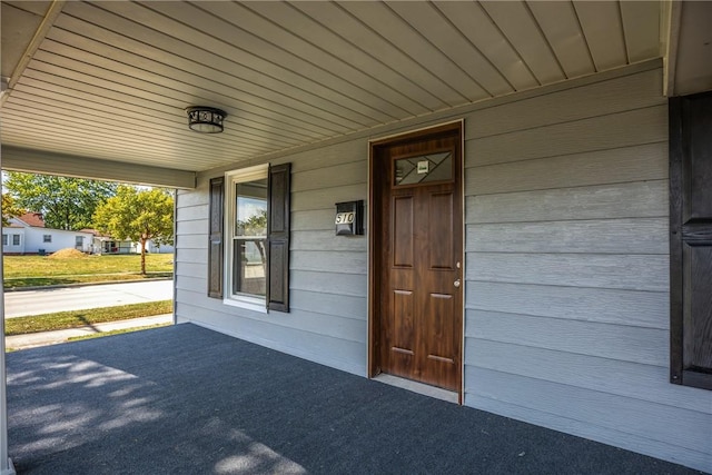 view of property entrance