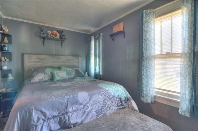 805 N 33rd St, Decatur, IL 62521 - bedroom featuring ornamental molding and multiple windows