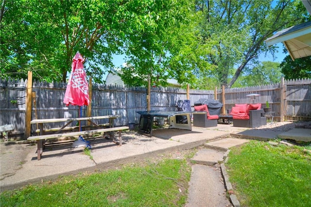 805 N 33rd St, Decatur, IL 62521 - fenced backyard featuring a patio