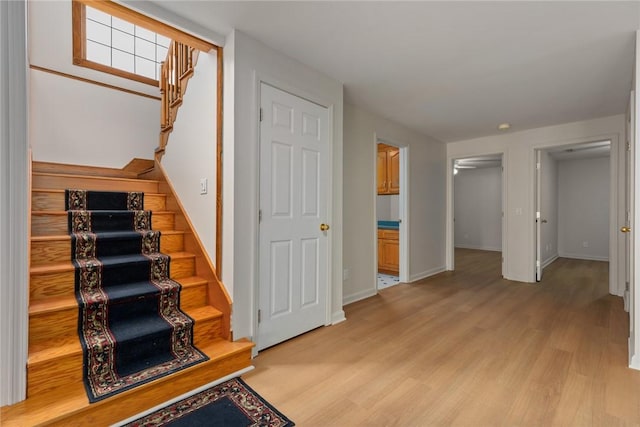 11311 E Thistlewood Ln, Effingham, IL 62401 - stairway featuring wood finished floors and baseboards