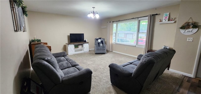 22 S Lakewood Dr, Effingham, IL 62401 - living room featuring a chandelier and baseboards