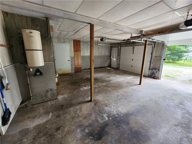 2638 E 1050th Ave, Oblong, IL 62449 - garage featuring a garage door opener