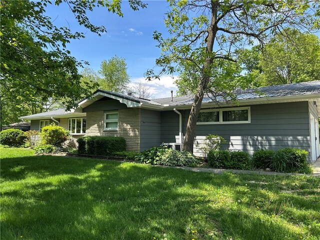 2638 E 1050th Ave, Oblong, IL 62449 - view of front of house featuring a front lawn and metal roof