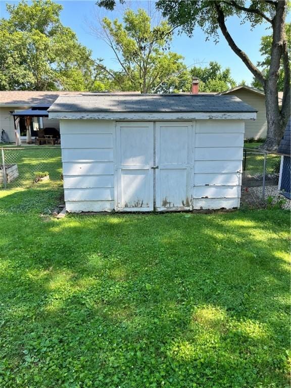 1021 W Hayes Ave, Charleston, IL 61920 - view of shed