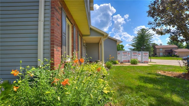 162 S Hillcrest Blvd, Decatur, IL 62522 - view of grassy yard