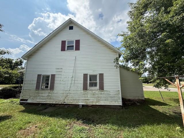 1102 N Bowman Ave, Danville, IL 61832 - photo 4