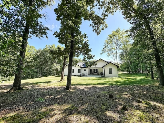 3 Wood Ridge Ln, Marshall, IL 62441 - view of front facade with a front yard