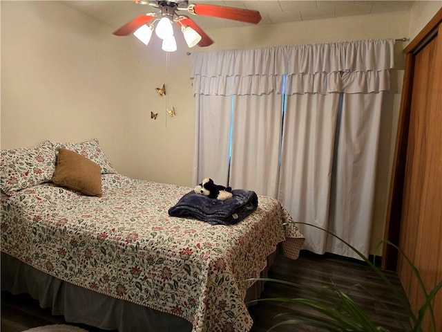 14317 N 920 E Rd, Fairmount, IL 61841 - bedroom with wood finished floors and a ceiling fan