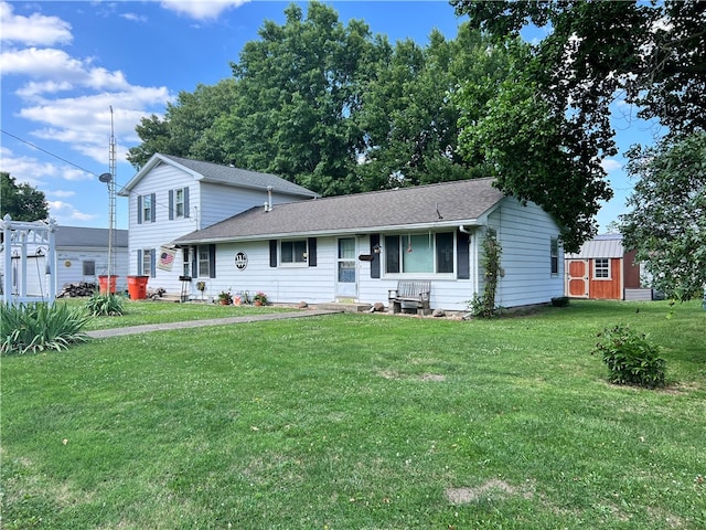 view of front of home with a front yard