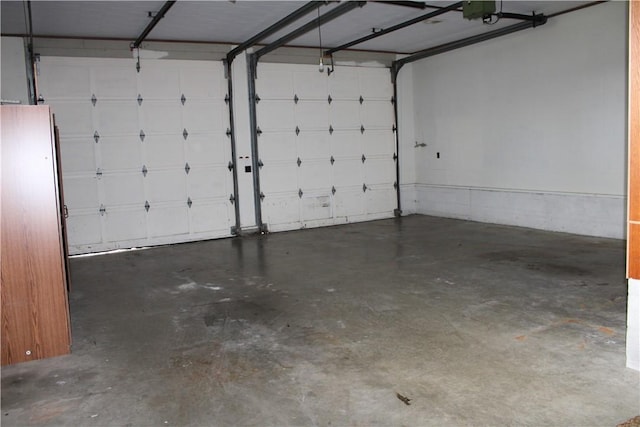 1011 W N 3rd St, Shelbyville, IL 62565 - garage featuring a garage door opener