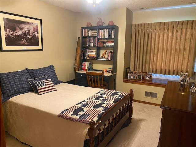303 S Pine St, Pana, IL 62557 - bedroom featuring carpet flooring