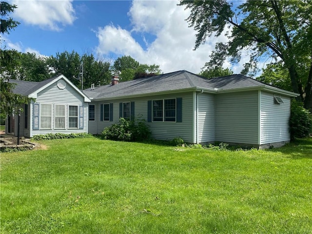 303 S Pine St, Pana, IL 62557 - back of property with a lawn