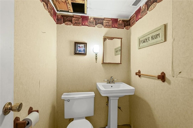 2701 E Rd, Danville, IL 61832 - bathroom featuring toilet