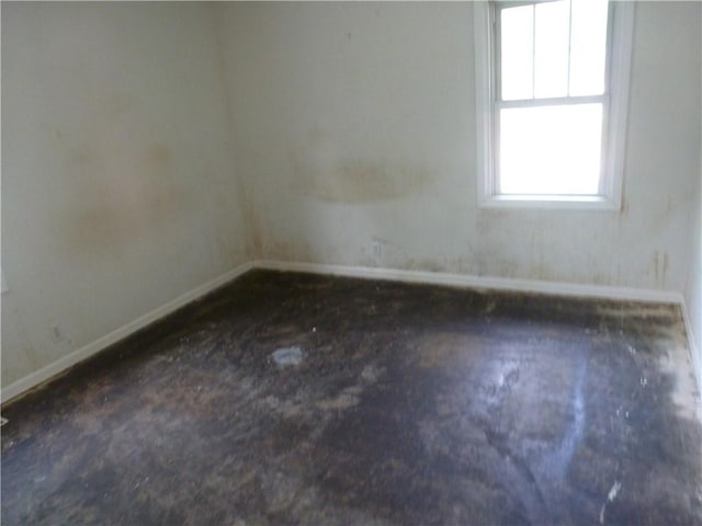 1610 Glenview Ave, Danville, IL 61832 - unfurnished room with baseboards
