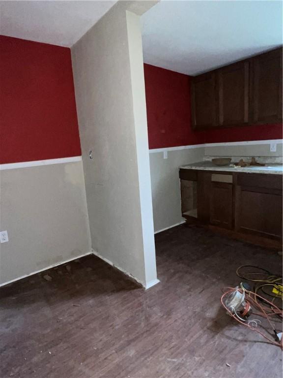 1010 S Jones St, Robinson, IL 62454 - kitchen with hardwood / wood-style floors