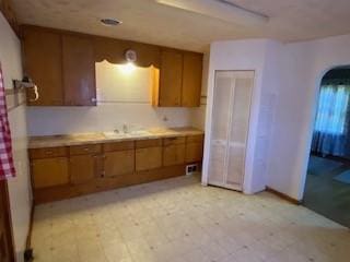 403 W Lake St, Pana, IL 62557 - photo 6