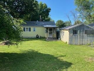 403 W Lake St, Pana, IL 62557 - photo 3