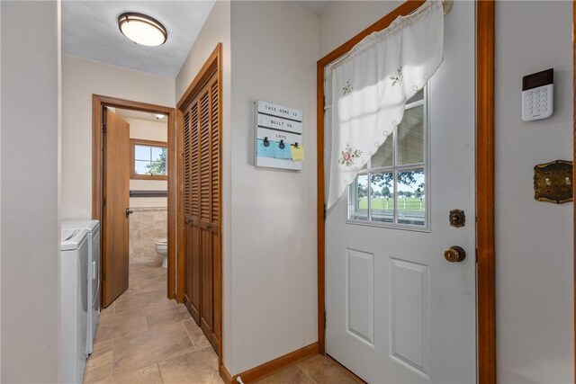 9769 Loy Chapel Rd, Effingham, IL 62401 - doorway with washer and dryer and baseboards