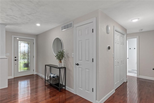 100 Pine Dr, Effingham, IL 62401 - foyer entrance featuring wood finished floors, baseboards, and recessed lighting