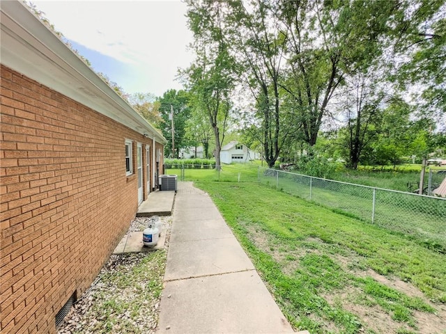201 N York St, Martinsville, IL 62442 - view of yard with central AC unit