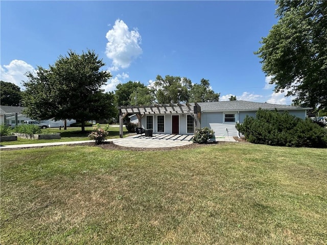 202 Seminary St, Catlin, IL 61817 - ranch-style house with a pergola, a patio area, and a front yard