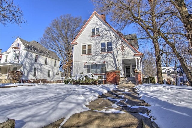 view of front of property