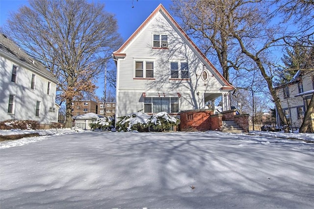 view of front of property