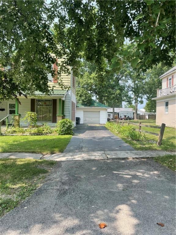 402 Ash St, Marshall, IL 62441 - photo 2