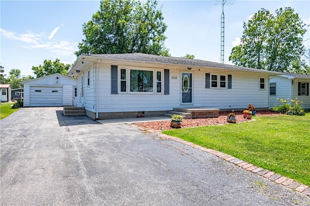 1508 W N 2nd St, Shelbyville, IL 62565 - photo 1