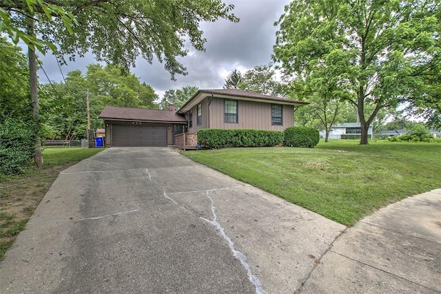 930 Bonhomme Ct, Decatur, IL 62526 - photo 1