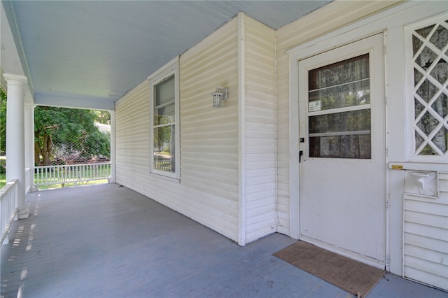 319 N Macon St, Moweaqua, IL 62550 - view of porch
