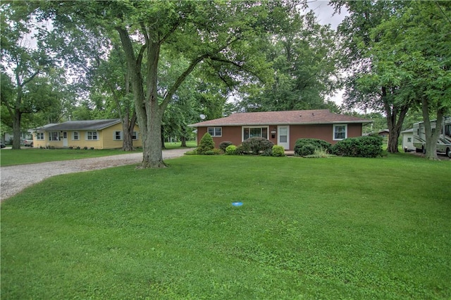 3146 Lakeland Rd, Decatur, IL 62521 - photo 2