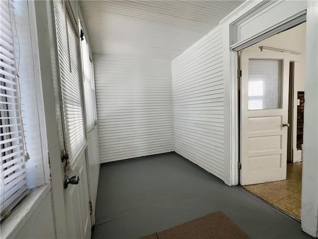 996 W Packard St, Decatur, IL 62522 - photo 13