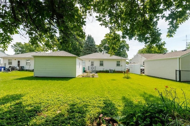 2417 Maple Ave, Decatur, IL 62526 - back of property