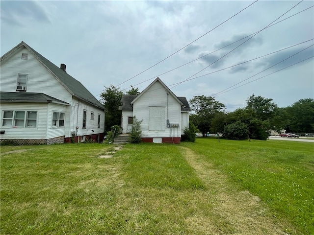 exterior space with a yard