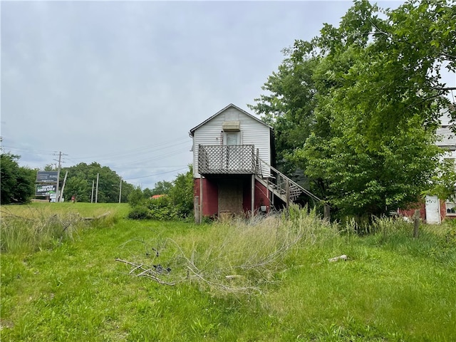 view of outdoor structure