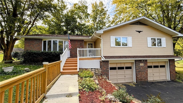 view of front of house featuring a garage