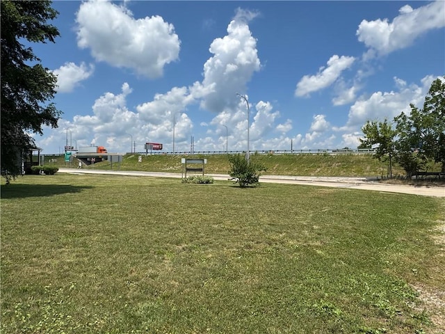 112 2nd St, Tilton, IL 61833 - photo 2