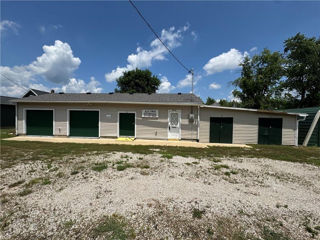 112 2nd St, Tilton, IL 61833 - photo 1
